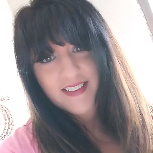 Meet your Posher, Renee - Picture 1 of 1